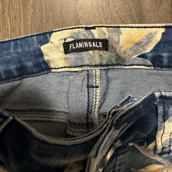 Flamingals floral pattern high waist jeans, Small (4-6) - Picture 3 of 8
